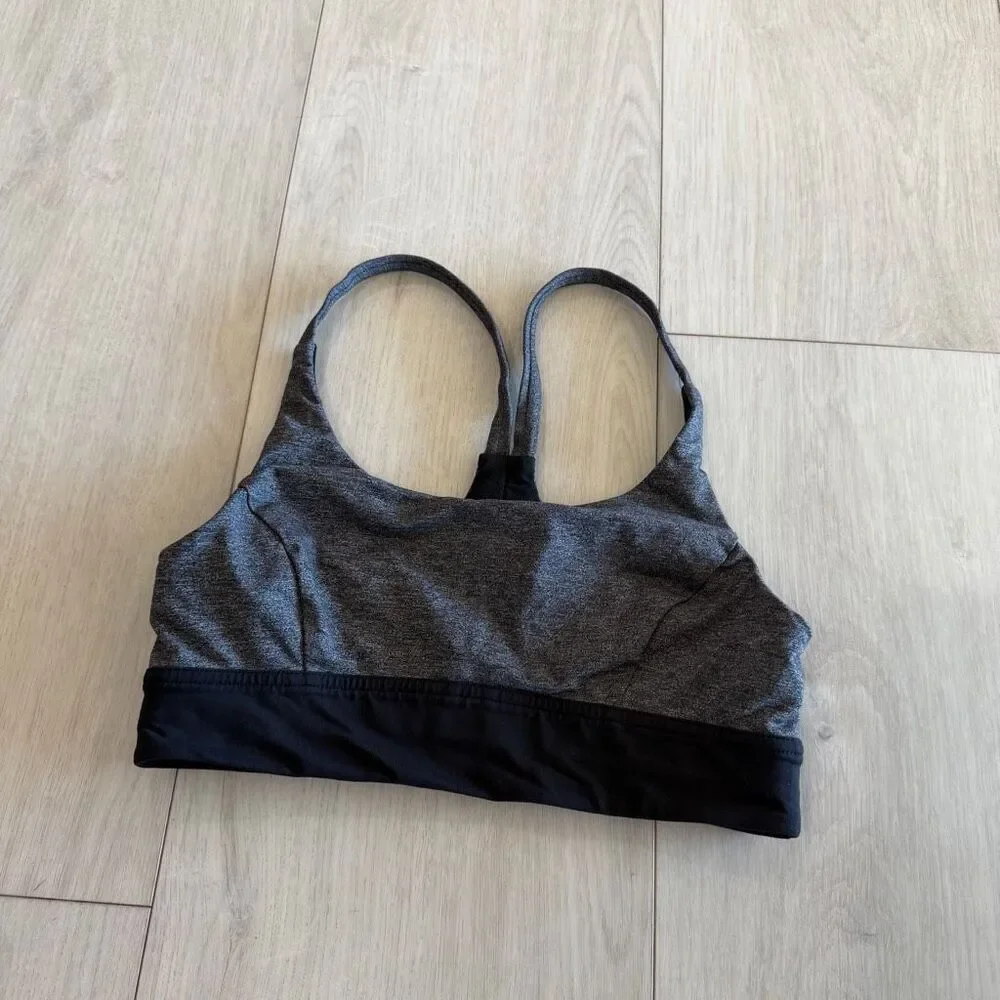 Lululemon women’s sports bra size 6